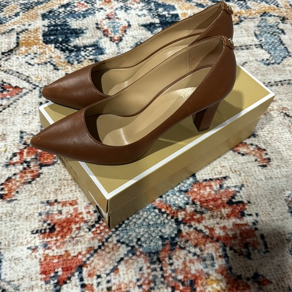 Michael Kors Abbi flex pumps size 9 - Picture 2 of 5